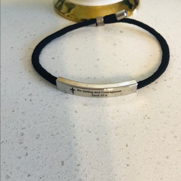 🙏Addressable spiritual bracelet for women are men Be strong and courageous - Picture 3 of 5